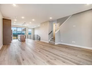 Photo #6: 7841862 Listing