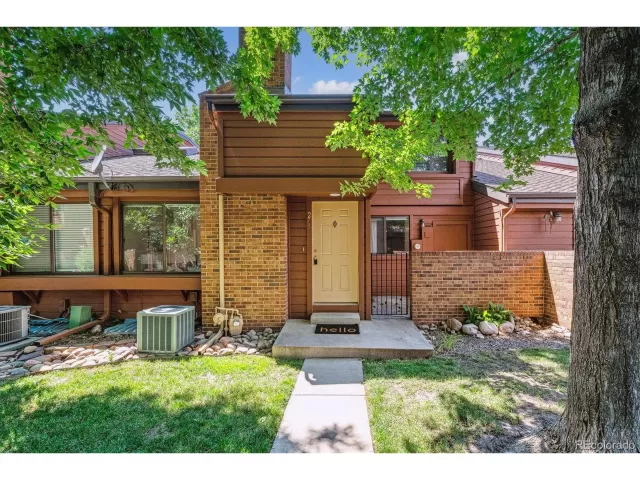 MLS: 7848004 Condo For Sale