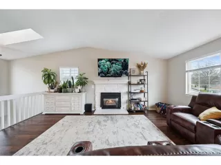 Photo #4: 7850706 Listing