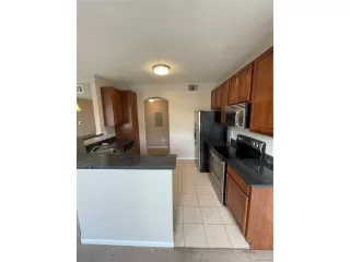 Photo #2: 7851099 Listing
