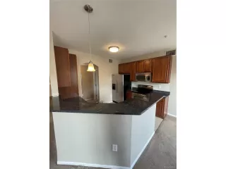 Photo #4: 7851099 Listing