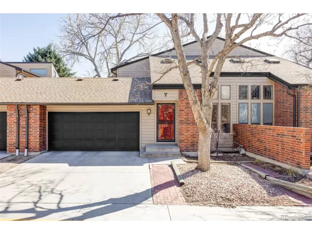 MLS: 7851757 Condo For Sale