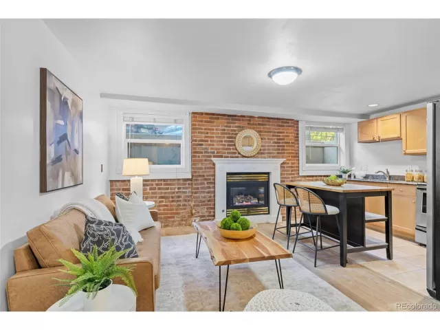 MLS: 7853129 Condo For Sale