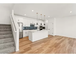 Photo #5: 7856152 Listing 