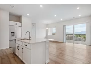 Photo #4: 7857641 Listing 