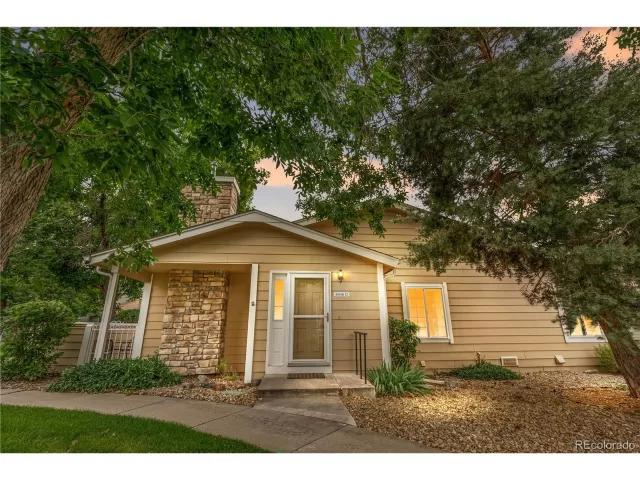 MLS: 7859730 Condo For Sale