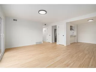 Photo #6: 7866077 Listing 