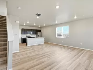 Photo #3: 7870385 Listing