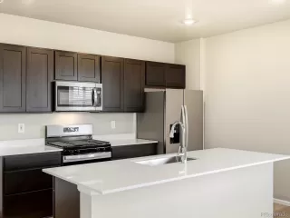 Photo #5: 7870385 Listing