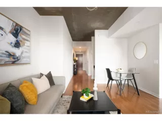 Photo #5: 7872411 Listing