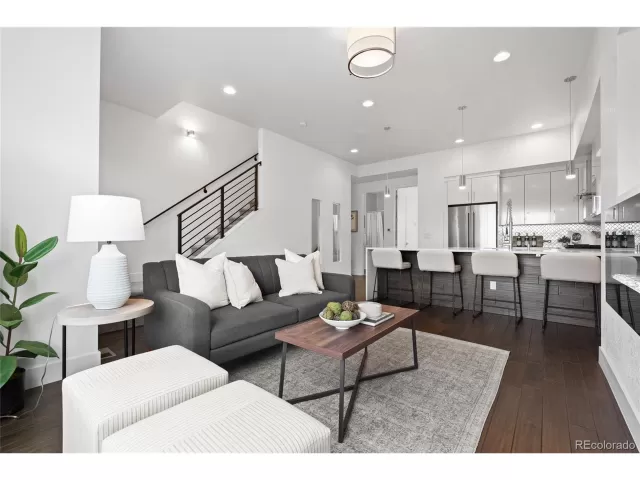 MLS: 7876129 Condo For Sale