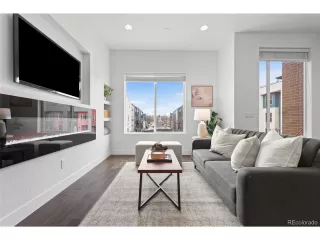 Photo #5: 7876129 Listing