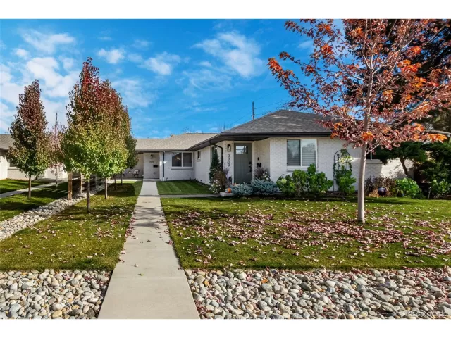 MLS: 7878909 Condo For Sale