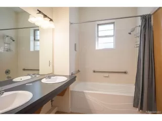 Photo #5: 7886319 Listing