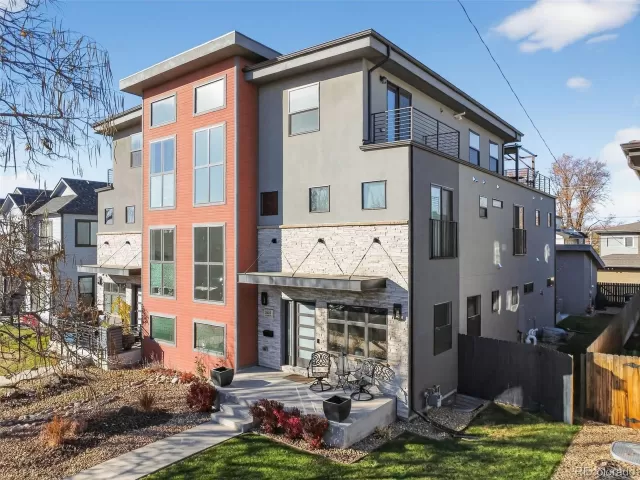 MLS: 7886834 Condo For Sale