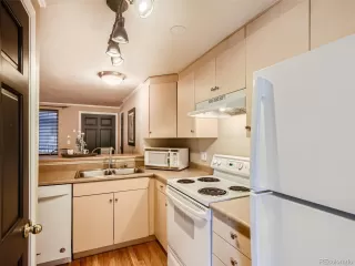 Photo #5: 7888245 Listing