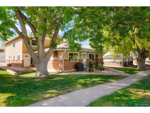 MLS: 7892377 Condo For Sale