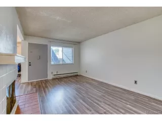 Photo #6: 7893593 Listing