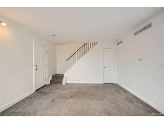 Photo #4: 7895711 Listing