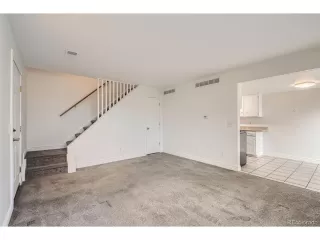 Photo #5: 7895711 Listing