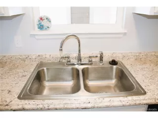 Photo #4: 7896996 Listing