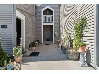 More Details about MLS # 7899657 : 3319 S MONACO ST A DENVER CO 80222