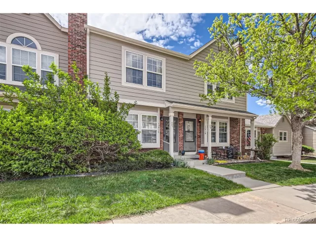 MLS: 7902557 Condo For Sale