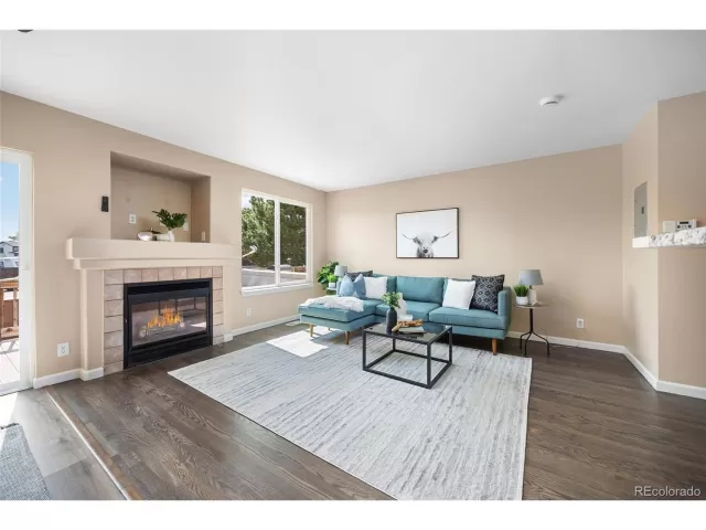 MLS: 7904657 Condo For Sale