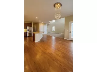 Photo #3: 7905556 Listing