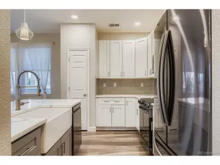 Photo #6: 7908907 Listing