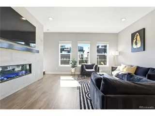 Photo #2: 7910121 Listing