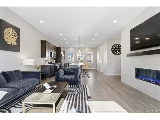 Photo #6: 7910121 Listing