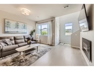 Photo #5: 7911162 Listing