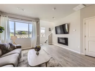 Photo #6: 7911162 Listing