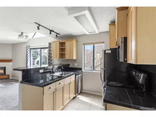 Photo #2: 7916035 Listing