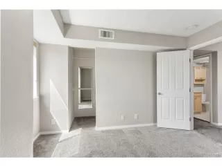 Photo #5: 7916035 Listing