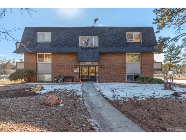 MLS: 7918890 Condo For Sale