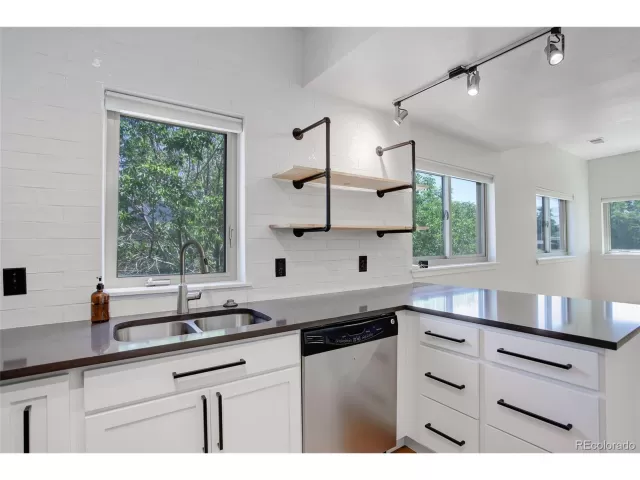 MLS: 7918897 Condo For Sale