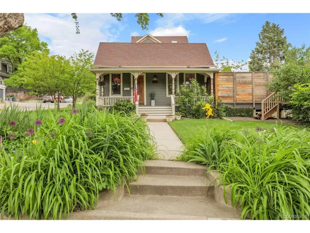 MLS: 7921464 Condo For Sale