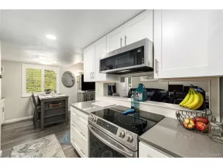 Photo #6: 7925285 Listing