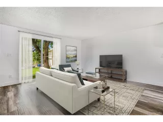 Photo #3: 7926506 Listing