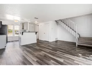 Photo #4: 7926506 Listing