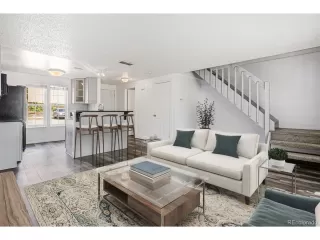 Photo #5: 7926506 Listing