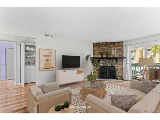 MLS: 7927101 Condo For Sale