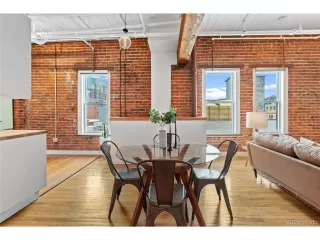 Photo #6: 7934206 Listing