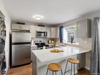 Photo #6: 7936740 Listing