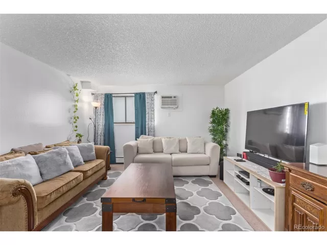 MLS: 7937731 Condo For Sale