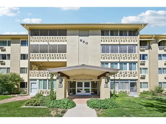 MLS: 7939759 Condo For Sale