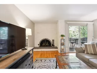 Photo #4: 7945331 Listing 