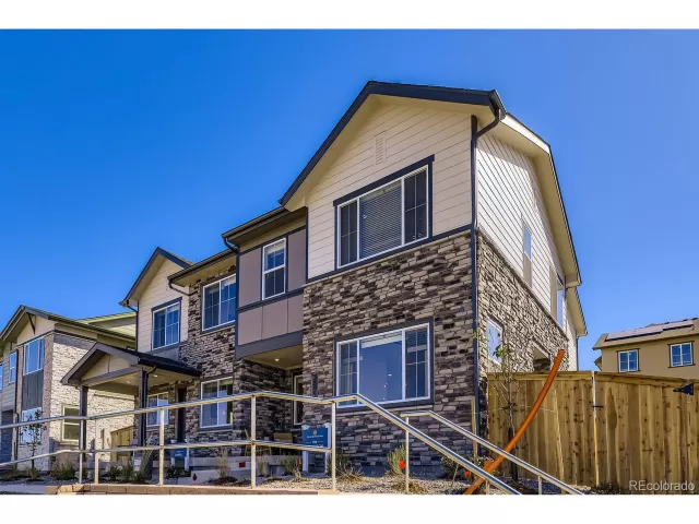 MLS: 7949068 Condo For Sale